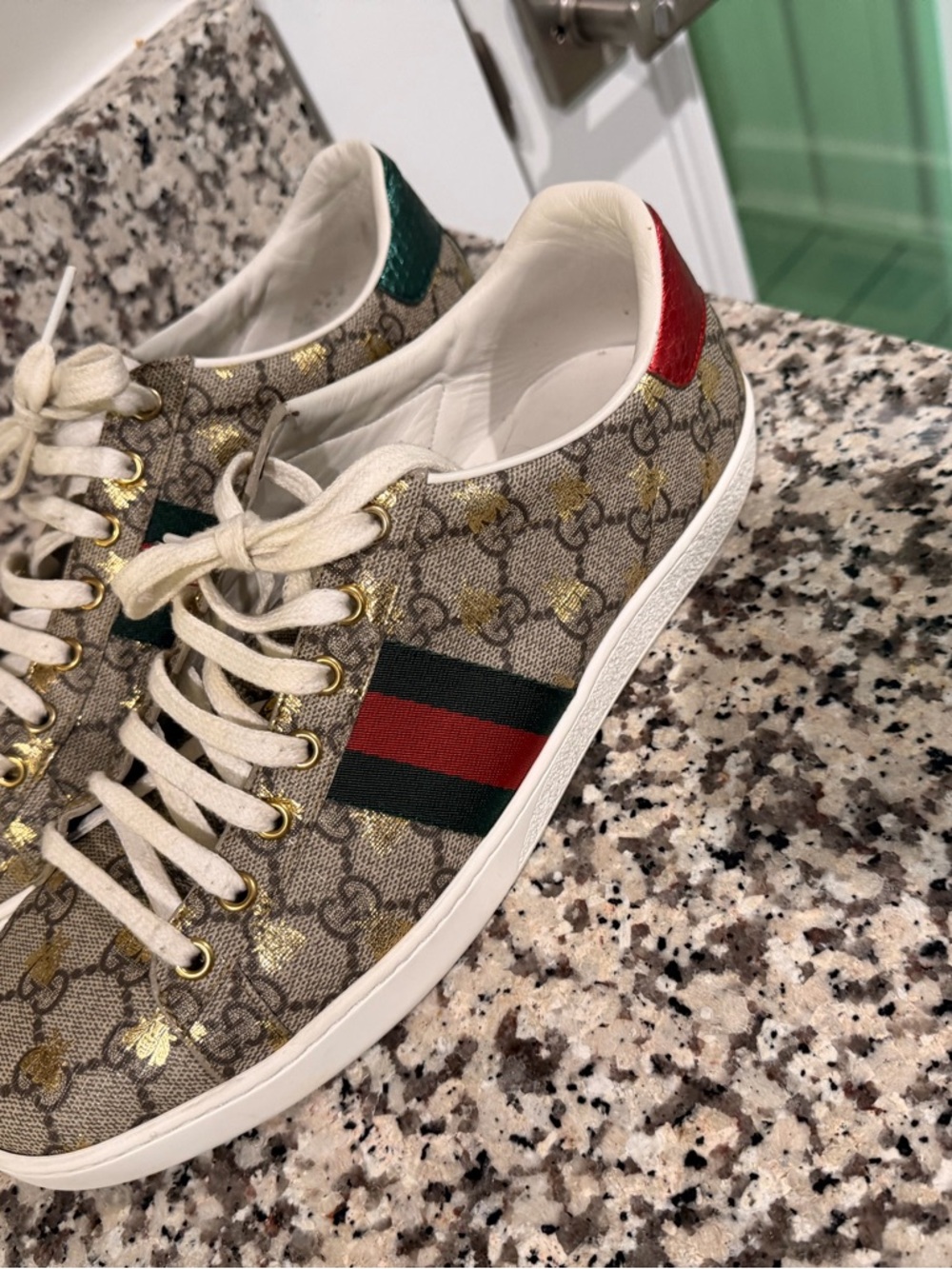 Gucci GG Supreme Bee Low-Top Sneaker in Beige with Red & Green Stripe - Picture 6 of 9